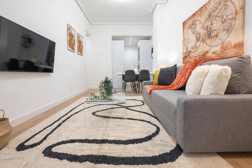 Apartamento De Lujo En Gran Via Daire Madrid Dış mekan fotoğraf